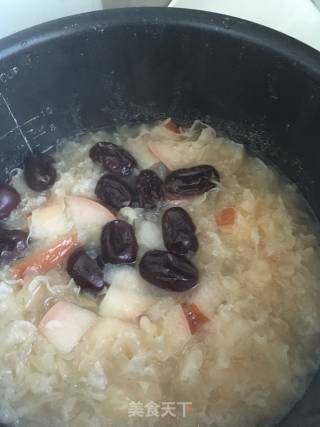 Tremella and Autumn Pear Sweet Porridge recipe