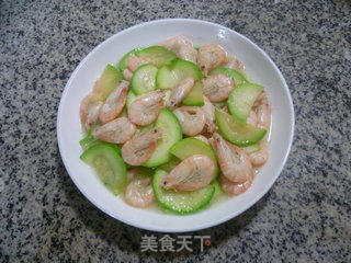 Stir-fried Zucchini with Jiangbai Shrimp recipe