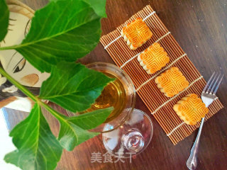 Cantonese Wuren Mooncake recipe