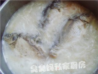 Carp Soup with Shredded Radish recipe