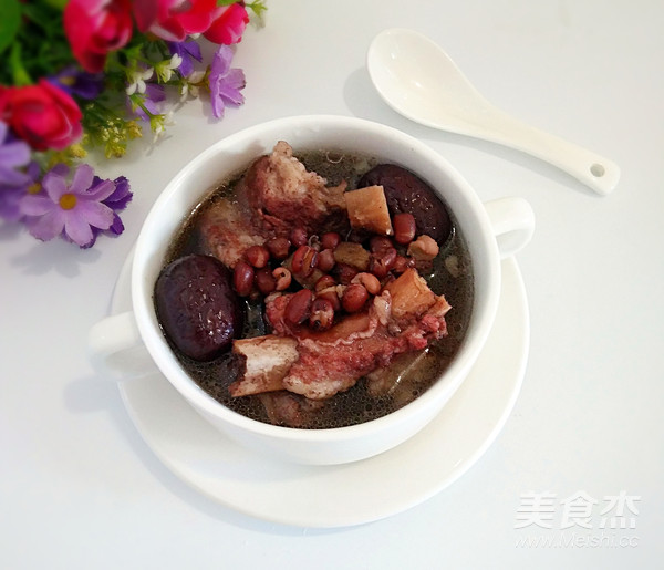 Poria and Red Bean Stewed Pork Ribs Soup recipe