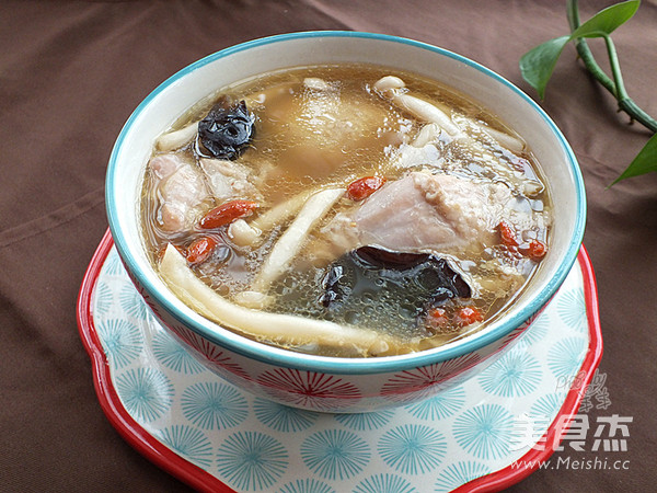 Supor. Seafood, Mushroom and Chicken Soup recipe