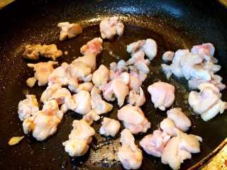 Stir-fried Chicken with Sauce recipe