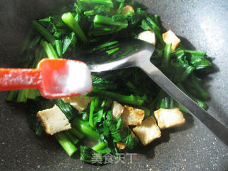 Stir-fried Rape Root with Fish Tofu recipe