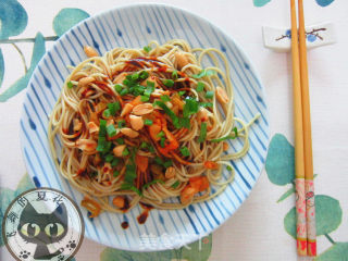 Hot Noodles with Sesame Paste recipe