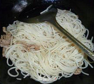 Lean Pork Ribbon Bean Fried Noodles recipe
