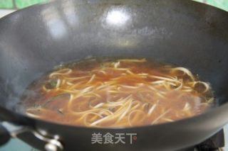 Open Onion Oil Noodles recipe