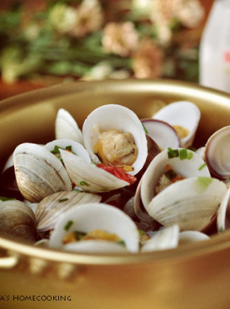 Wine Steamed Clams recipe