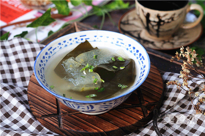 Seaweed and Winter Melon Soup recipe