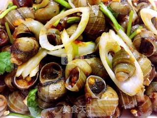 Stir-fried Escargot with Garlic Chili Sauce recipe