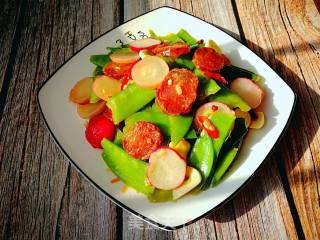 Fried Sausage with Snow Pea recipe