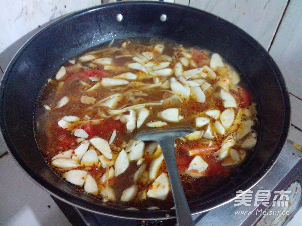 Stewed Noodles with Tomato and Mushroom recipe