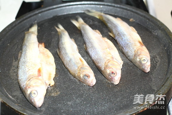 Pan-fried Mandarin Fish recipe