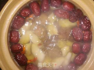 Sweet Soup with Red Dates, Longan and Sydney recipe