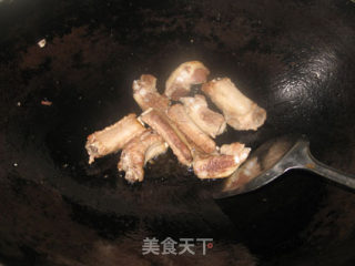 Stewed Pork Ribs with Bamboo Shoots and Dried Vegetables recipe