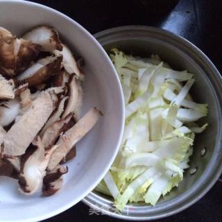 Stir-fried Vermicelli with Cabbage and Mushroom recipe