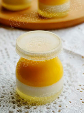 Mango Coconut Milk Two-color Pudding recipe