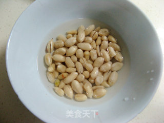 Soy Milk with Soy Beans, Peanuts and Red Dates recipe