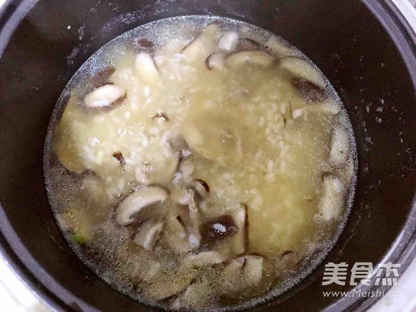 Jade Mushroom Pork Congee recipe