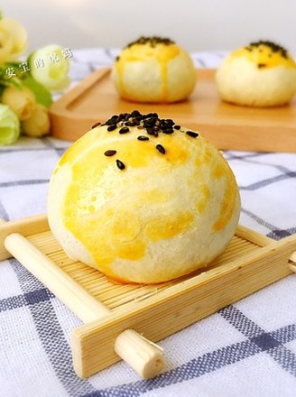 Su-style Moon Cake with Egg Yolk Cake recipe