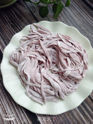 Suzaozi Purple Sweet Potato Hand Rolled Noodles recipe