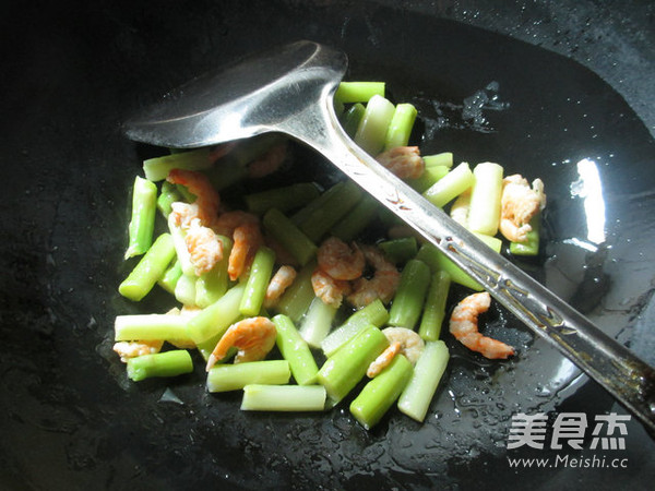 Kaiyang Fried Asparagus recipe