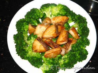 Cod and Broccoli Salad recipe