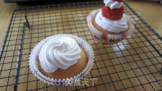 Santa Cupcakes recipe