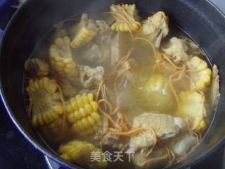 Sweet and Nourishing---claypot Pork Bone with Cordyceps Flower recipe