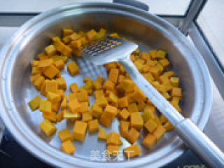 Salted Egg Yolk Diced Pumpkin recipe