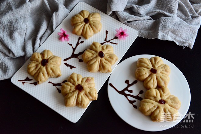 Brown Sugar Flower Buns recipe