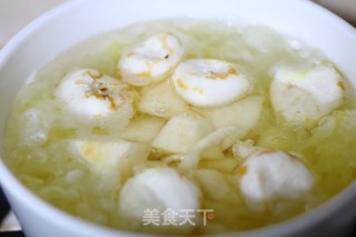 Rock Sugar Sydney White Fungus and Water Chestnut Soup recipe