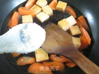 Fish Tofu with Grilled Carrots recipe