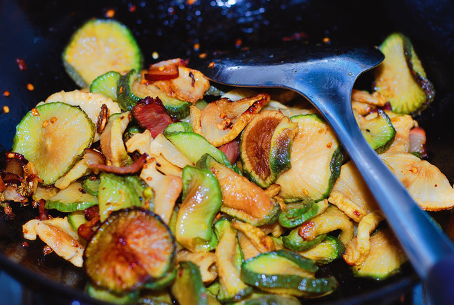 Stir-fried Bacon with Dried Radish recipe