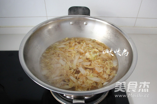 Lamb Noodles in Sour Soup recipe