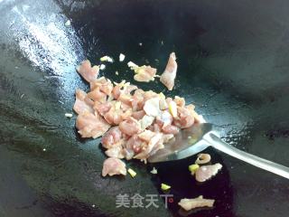 Stir-fried Pork with White Jade Mushroom recipe