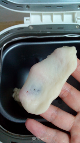 Cheesy Beef Tongue Cake recipe