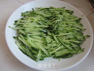 Shredded Chicken and Cucumber Salad recipe