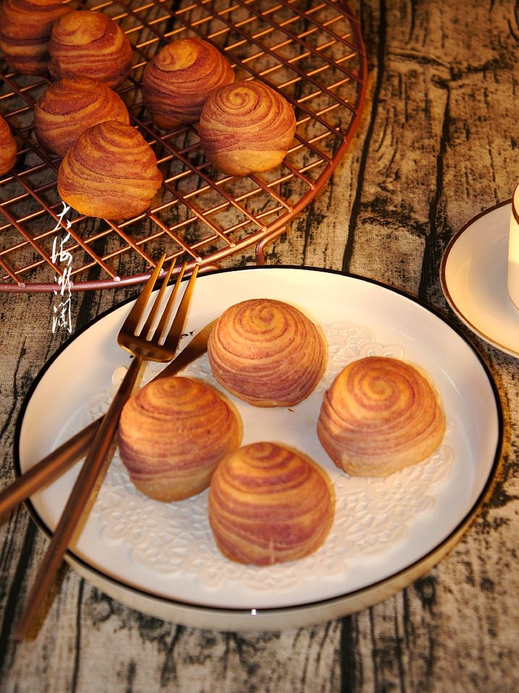 Coconut Pastry Mooncakes recipe