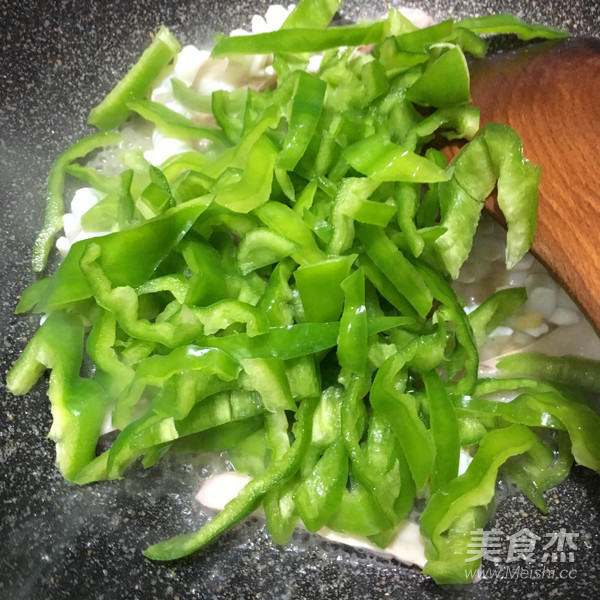 Fried Squid with Green Pepper recipe