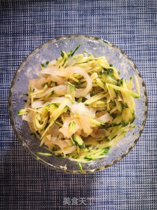 Sweet and Sour Delicacies-cold Cucumber Peel recipe