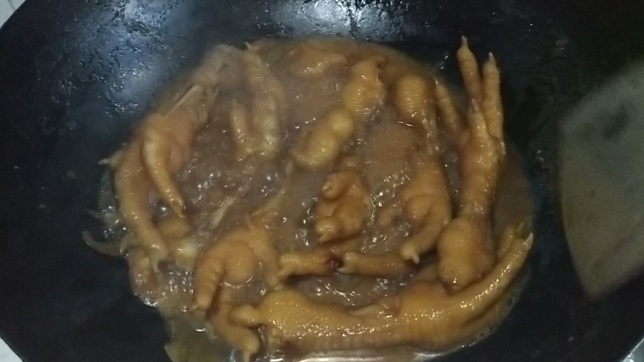 Braised Chicken Feet recipe