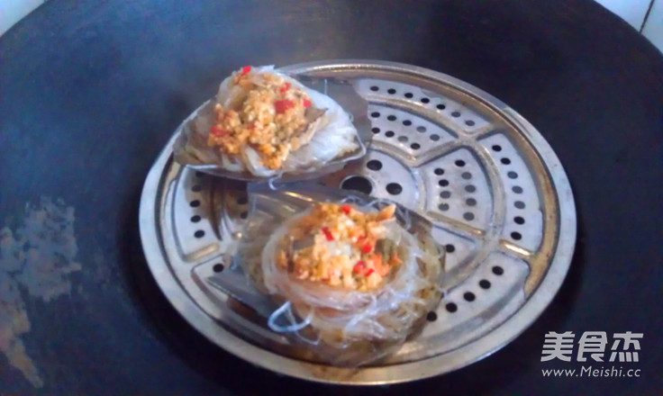 Steamed Scallops with Garlic Vermicelli recipe