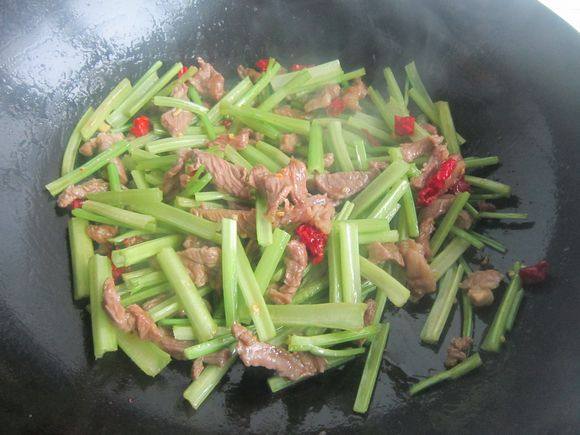 Stir-fried Lamb with Hairy Celery recipe