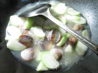 Long Melon and Clam Soup recipe