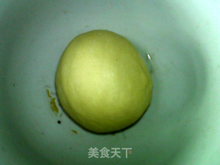 Leaf-shaped Taro Bread recipe
