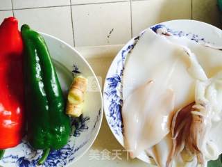 Fresh Squid with Green Pepper recipe