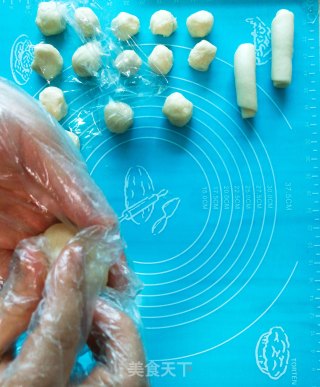 Thin Skin and Thick Filling, Crispy Taste, without A Wife-"wife Cake" recipe