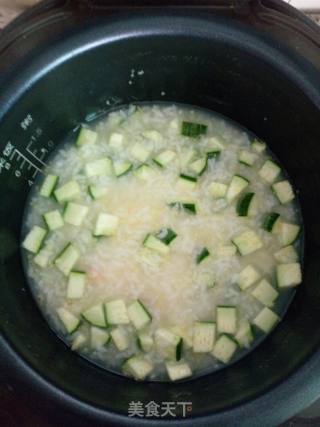 Golden Pearl Loofah Shrimp Congee~luffa Shrimp Corn Ballast Rice Congee recipe