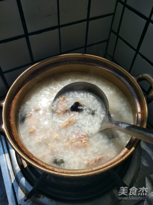 Congee with Preserved Egg and Lean Meat recipe